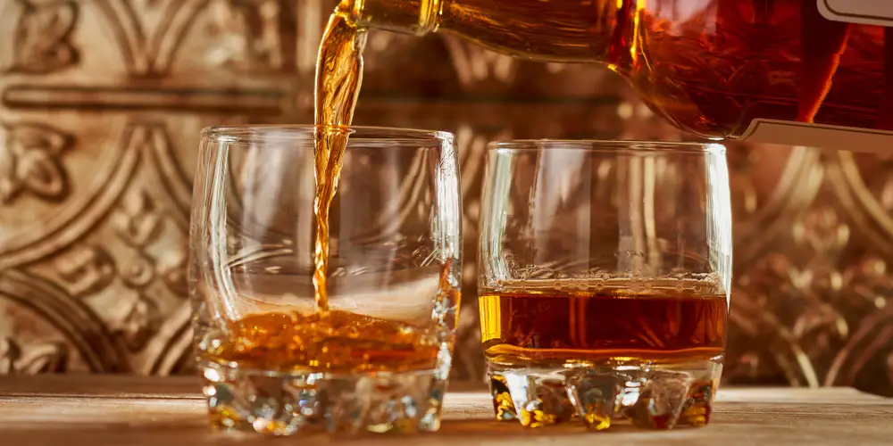 威士忌与威士忌：为什么有两种不同的拼写？
